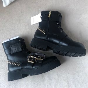 Brand new black boots BERSHKA